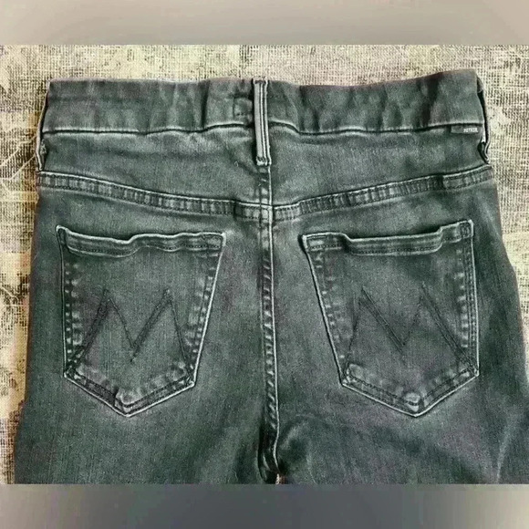 MOTHER Denim The Looker Ankle Fray Black - Picture 4 of 6